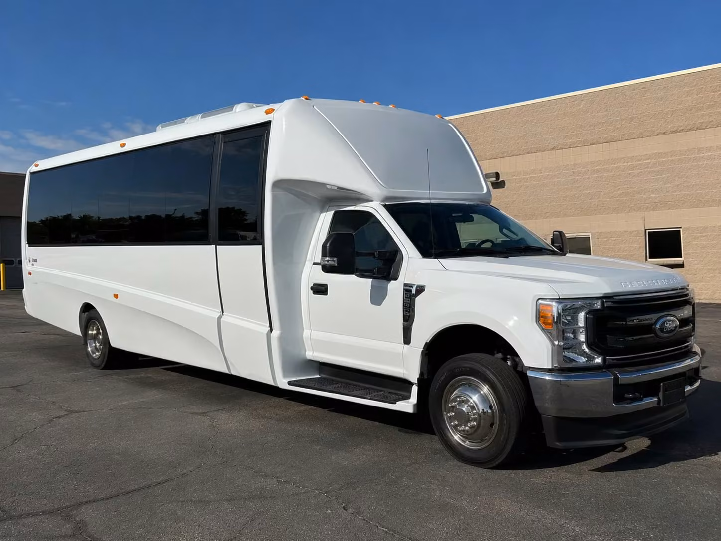 20 passenger minibus