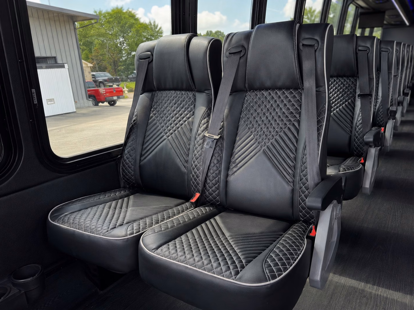 charterbusrentalpalmbayfl com can handle fan bus rentals to orlando and tampa sporting events